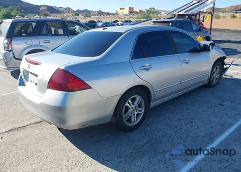 2006 Honda Accord 2.4 Ex from USA, damaged, VIN 1HGCM56866A067086